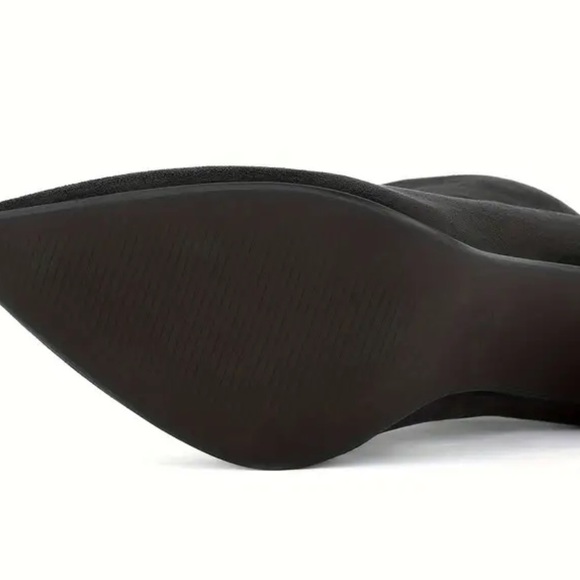 NWOT Navy heeled boots 11 - Picture 2 of 13